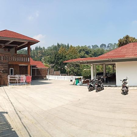 Villa Meilody 4 - Hera Space Paragajen Luaran gambar